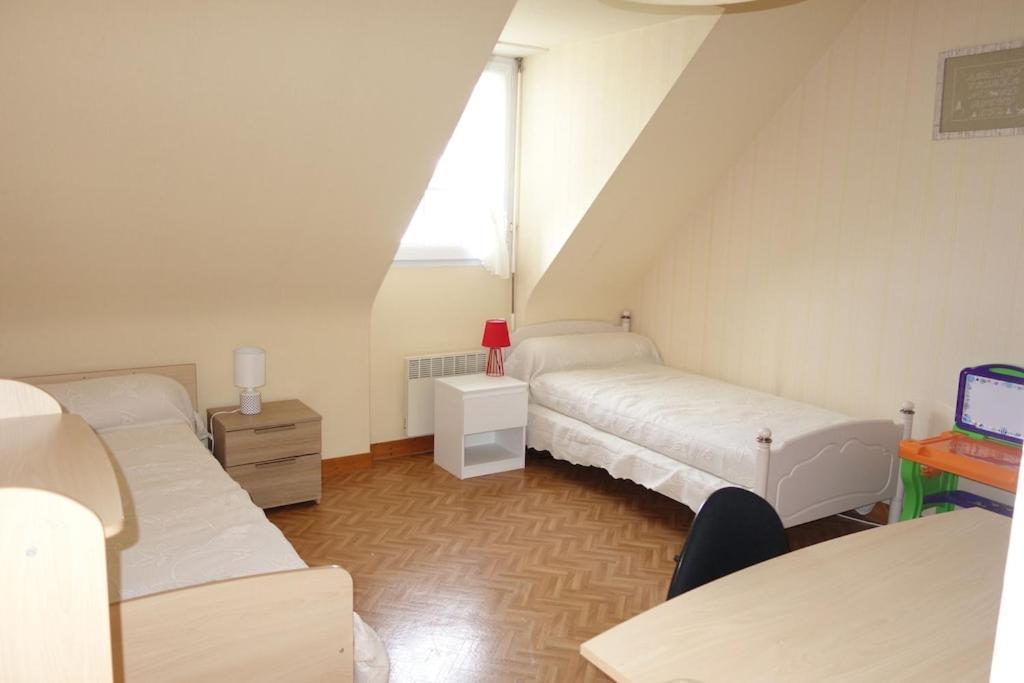 Spacieuse Maison Typique Pour 10 Personnes Vue Mer Plage A 10 Minutes A Pied- Ideale Pour Des Vacances Ou Un Weekend En Famille Ou Entre Amis Étables Exterior foto